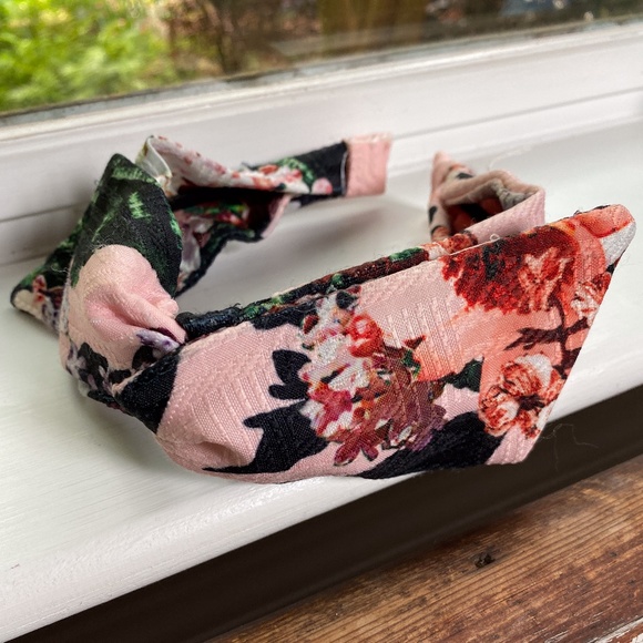 Anthropologie Accessories - NWOT Anthropologie Pink Floral Headband